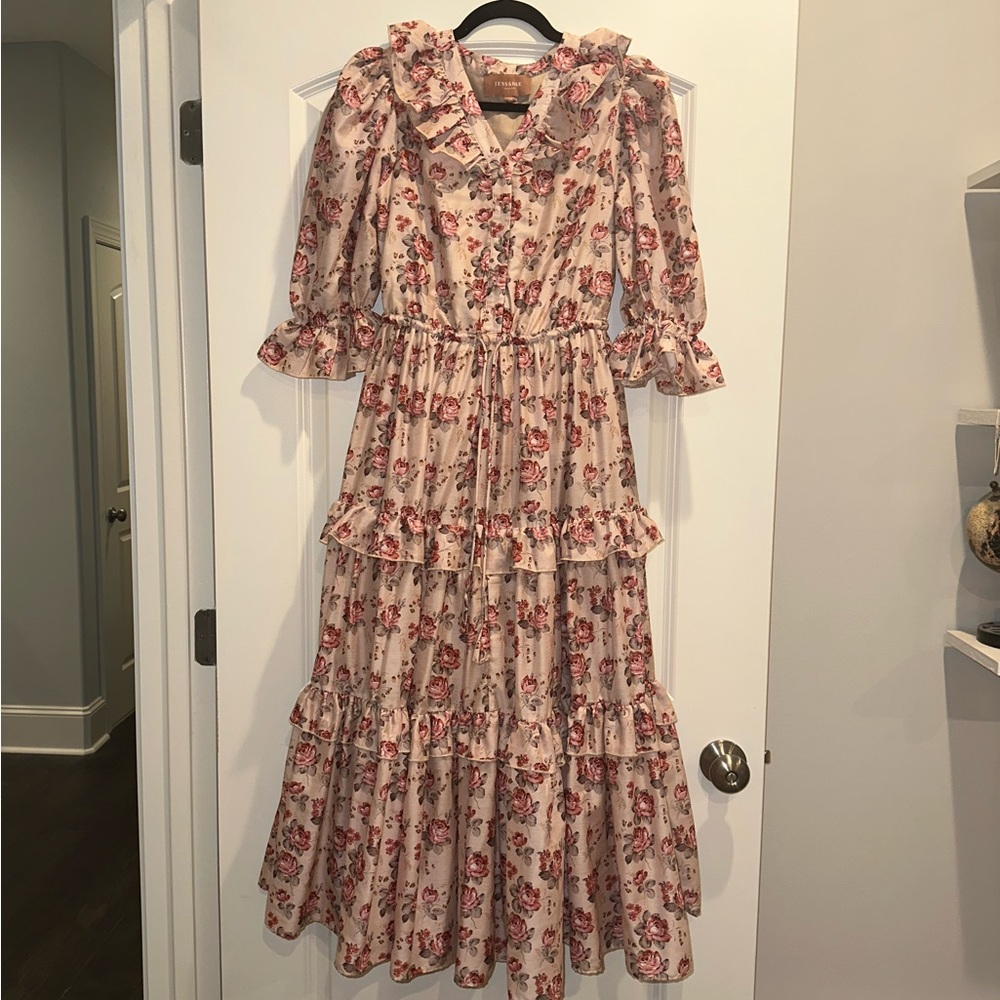 JesseKae Rosalie floral dress in XS! Only worn once!